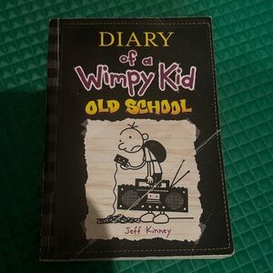 Diary of a Wimpy Kid: Old School Book